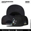 GORRA PLANA ANTIFASHION TIBURÓN NEGRO