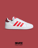 TENIS ADIDAS HOMBRE GRAND COURT CASUAL EN COLOR BLANCO Y ROJO