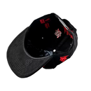 GORRA PLANA PRAYERS GOD ANSWERS NEGRO