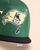GORRA PLANA PRAYERS GREEN FLAG VERDE BCO