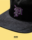 GORRA PLANA PRAYERS TIGRE P NEGRO MORADO