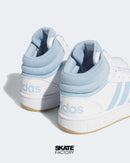 TENIS ADIDAS MUJER HOOPS 3.0 MID EN COLOR BLANCO Y AZUL