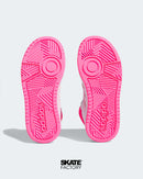 TENIS ADIDAS MUJERHOOPS 3.0 MID EN COLOR BLANCO Y ROSA