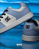 TENIS DAMA DC SHOES MANTECA AZUL BCO GRIS (XBWK)