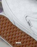TENIS VANS PARA DAMA SLIP-ON TEXTURA DE AJEDREZ COLOR BLANCO