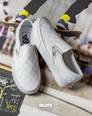 TENIS VANS PARA DAMA SLIP-ON TEXTURA DE AJEDREZ COLOR BLANCO