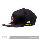 Snapback Gorra antifashion negra bordada. Marca mexicana con patinetas, gorras y accesorios. Visítanos y descubre todo lo que core tiene para ti. Disponibles en Skate Factory tu skate shop favorito, Envíos gratis en compras mayores a $999 pesos compra fácil y rápido Encuéntralos en tu skate shop, Skate factory ®.