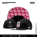 Snapback Gorra antifashion negra bordada. Marca mexicana con patinetas, gorras y accesorios. Visítanos y descubre todo lo que core tiene para ti. Disponibles en Skate Factory tu skate shop favorito, Envíos gratis en compras mayores a $999 pesos compra fácil y rápido Encuéntralos en tu skate shop, Skate factory ®.