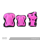 Los kits de Flying eagle de protecciones son Ideales para comenzar patinar sin miedo. Son esenciales para ir seguro y sin golpes ya sea en patines freeskate, en línea, agresivo o quads o en cualquier tipo de patines Encuéntralos en tu skate shop, Skate factory ®.