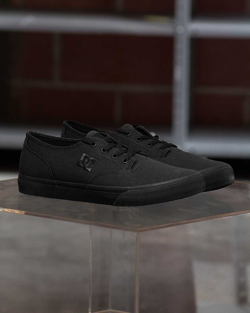 SHOES FLASH 2 NEGRO – Skate Factory