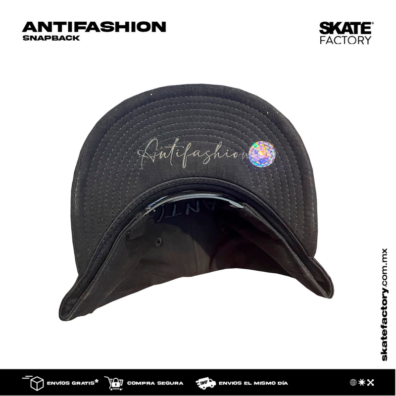 GORRA PLANA ANTIFASHION SNAPBACK DEVIL