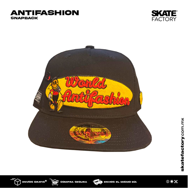 GORRA PLANA ANTIFASHION SNAPBACK SCARE