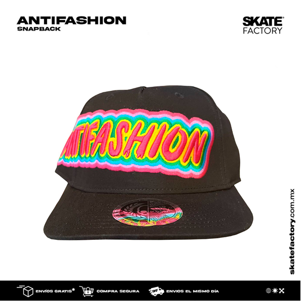 GORRA PLANA ANTIFASHION SNAPBACK SKULL