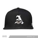 GORRA PLANA LOGO ANTIFASHION GANGSTER NGO BCO