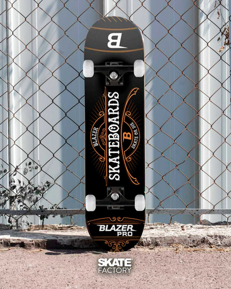 SKATEBOARD SKATE OR DIE