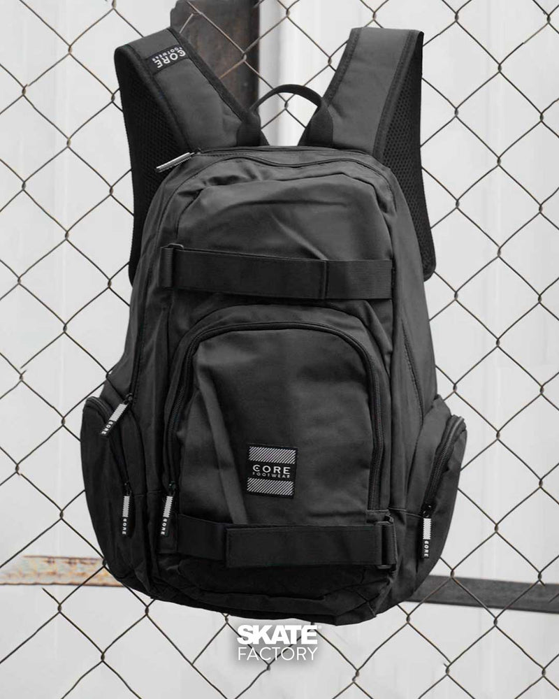 MOCHILA ESCOLAR PARA SKATEBOARD NEGRA CORE