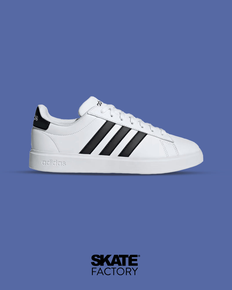 TENIS ADIDAS HOMBRE GRAND COURT EN COLOR BLANCO Y NEGRO