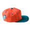 GORRA PLANA PRAYERS CREAM NARANJA AZUL