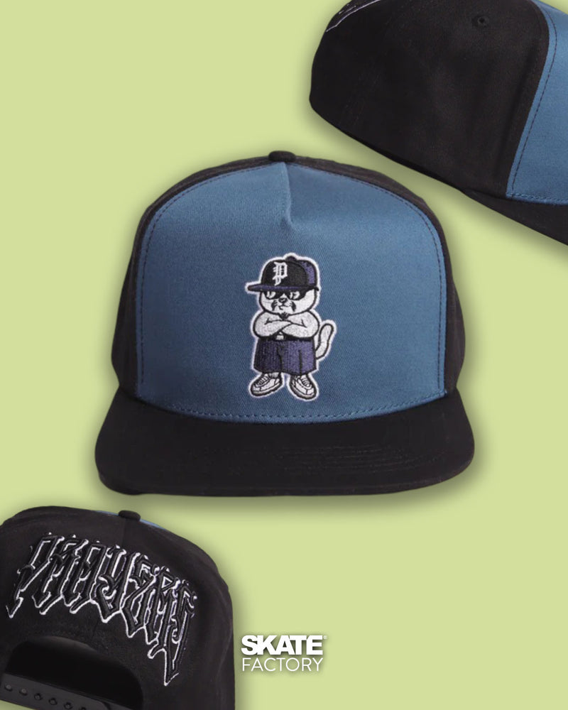 GORRA PLANA PRAYERS EAST SIDE AZUL