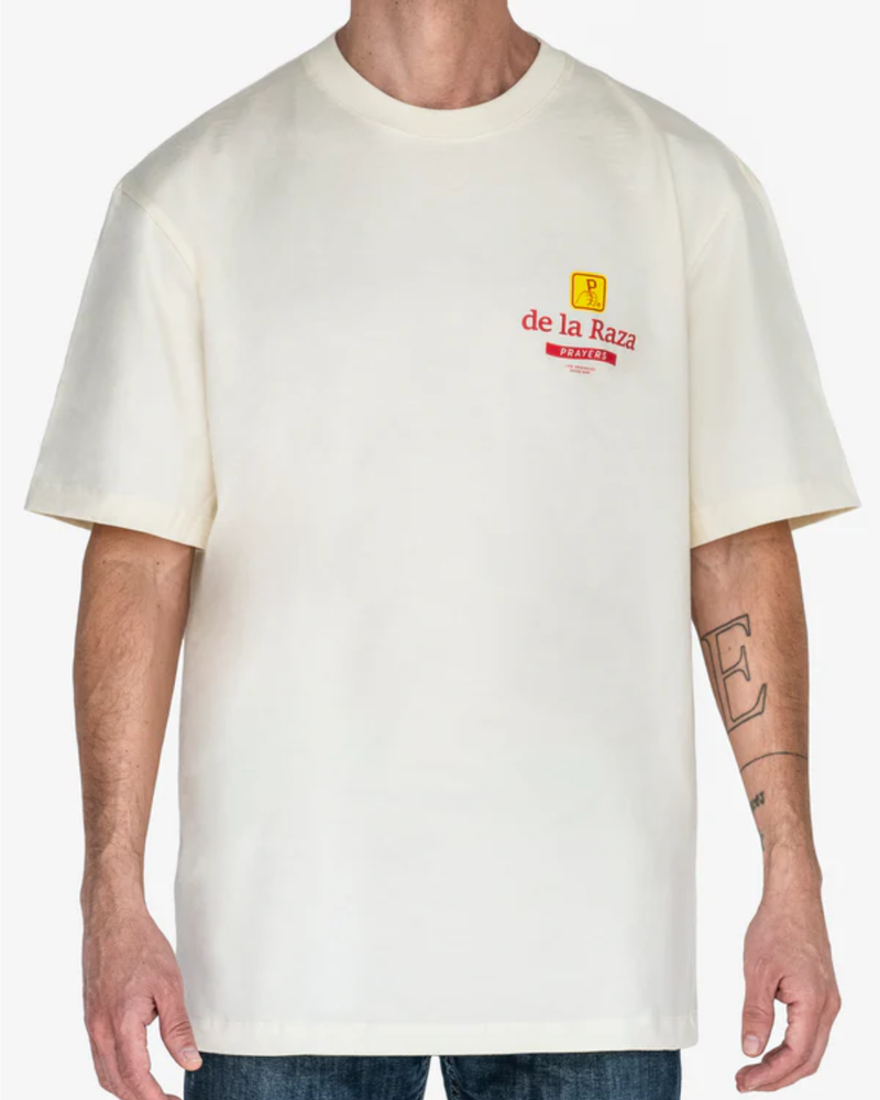 PLAYERA PRAYERS DE LA RAZA COLOR BLANCO