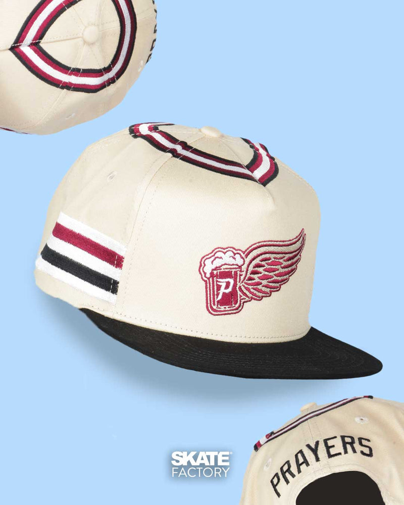 GORRA PLANA PRAYERS WINGS BEIGE ROJO