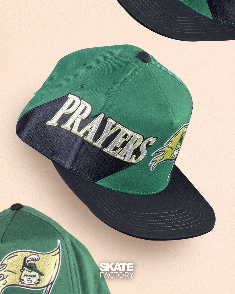 GORRA PLANA PRAYERS GREEN FLAG VERDE BCO