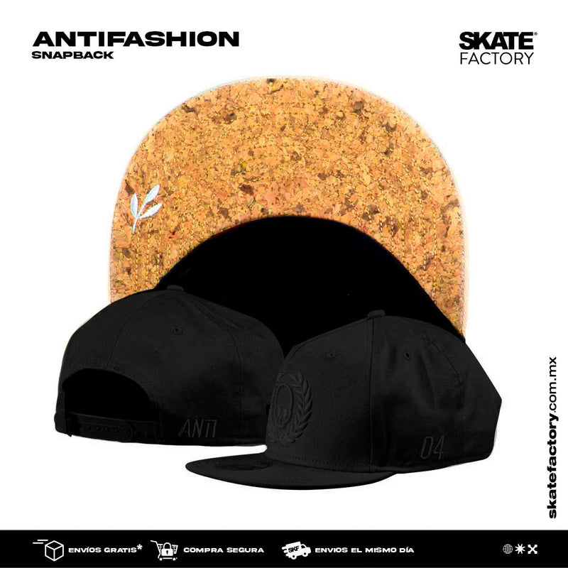 GORRA PLANA ANTIFASHION LOGO SNAPBACK NGO CAFE