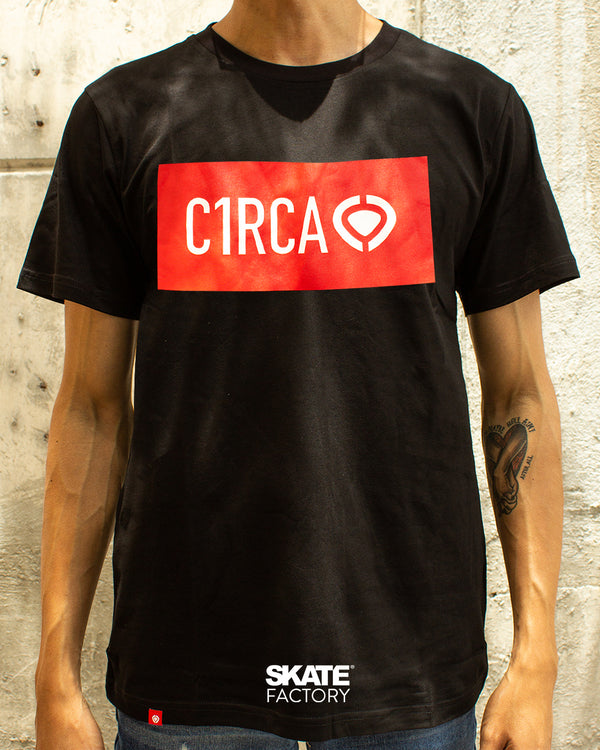 PLAYERA DE MANGA CORTA LOGO SQ C1RCA SKATEBOARDING