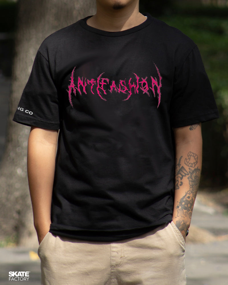 PLAYERA MANGA CORTA ANTIFASHION GROTESK NGO FUCSIA