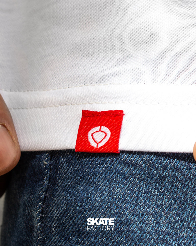 PLAYERA DE MANGA CORTA C1RCA COMMITTED TO SKATEBOARDING BCO