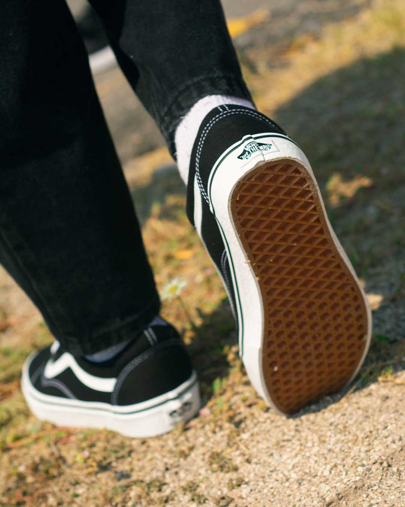 VANS TENIS UNISEX OLD SKOOL NEGRO