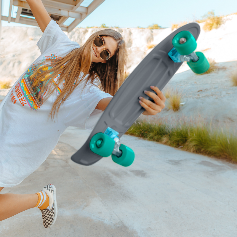 Pennyboard gris, patineta para niños, mini crusher, patineta de plastico.