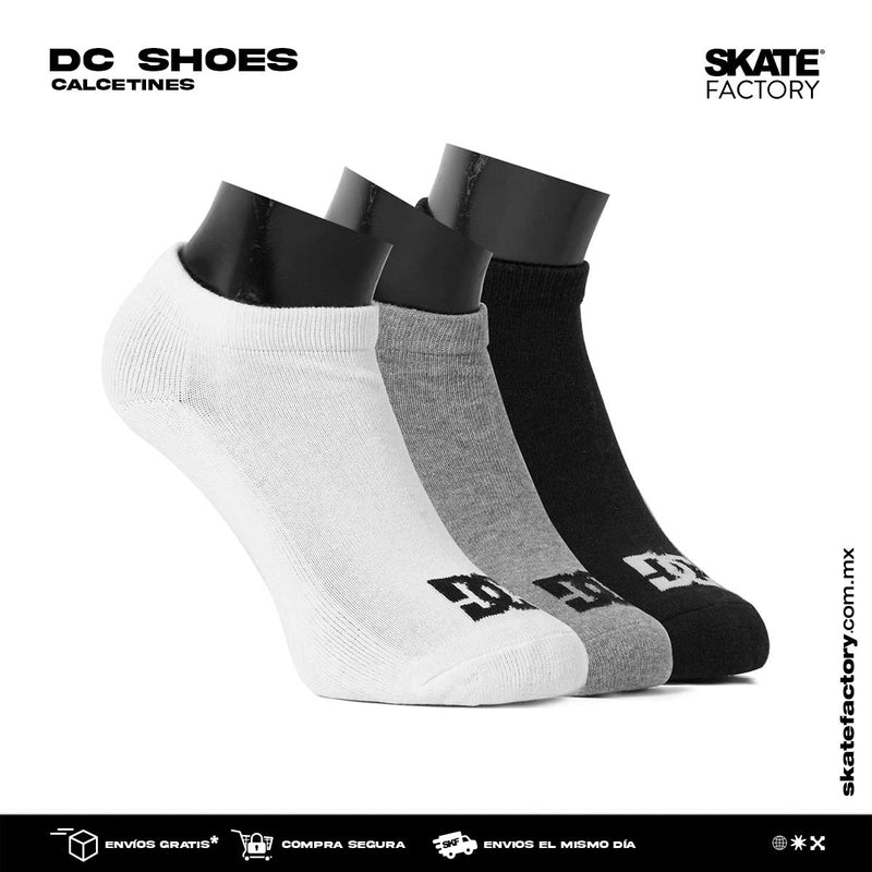 Luce tus tenis de skate con este pack de tines unisex de color blanco, gris y negro marca DC SHOES. Consigue las mejores marcas de skateboarding en calcetines dc shoes, en tu skate shop, skate factory ®, envios gratis en compras mayores a $999 pesos Somos distribuidores autorizados de DC SHOES®