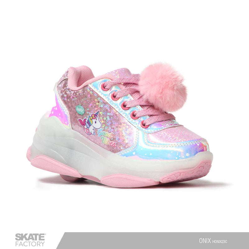 Tenis patin para niño y niña onix, incluye suela de goma y luces al contacto Disponibles en Skate Factory tu skate shop favorito, Envíos gratis en compras mayores a $999 pesos compra fácil y rápido Encuéntralos en tu skate shop, Skate factory ®.