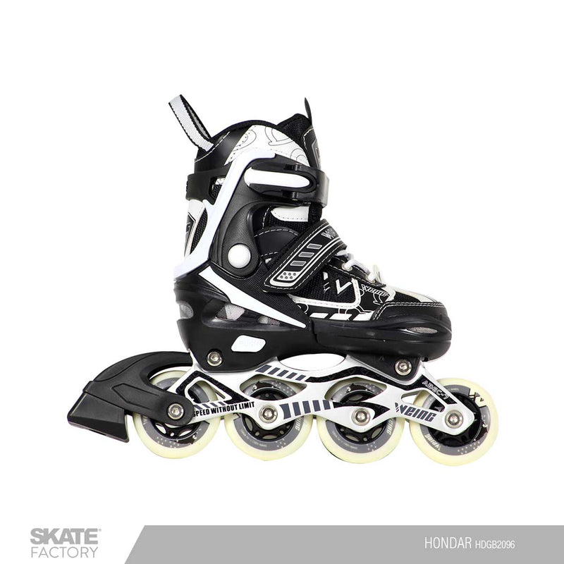 Par de patines en línea azul-negro, HONDAR HD IN LINE marca chicago a de 4 ruedas para hacer freeskate, encuéntralos en tus roller shop skate factory ®, La primer tienda de patines en compras mayores a $999 mxn el envió es gratis. Tenemos las mejores marcas de patines para niña, patines para niños y patines para adultos. Encuéntralos en tu skate shop, Skate factory ®.